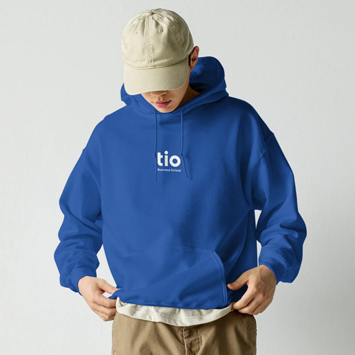 Hoodies & Sweaters